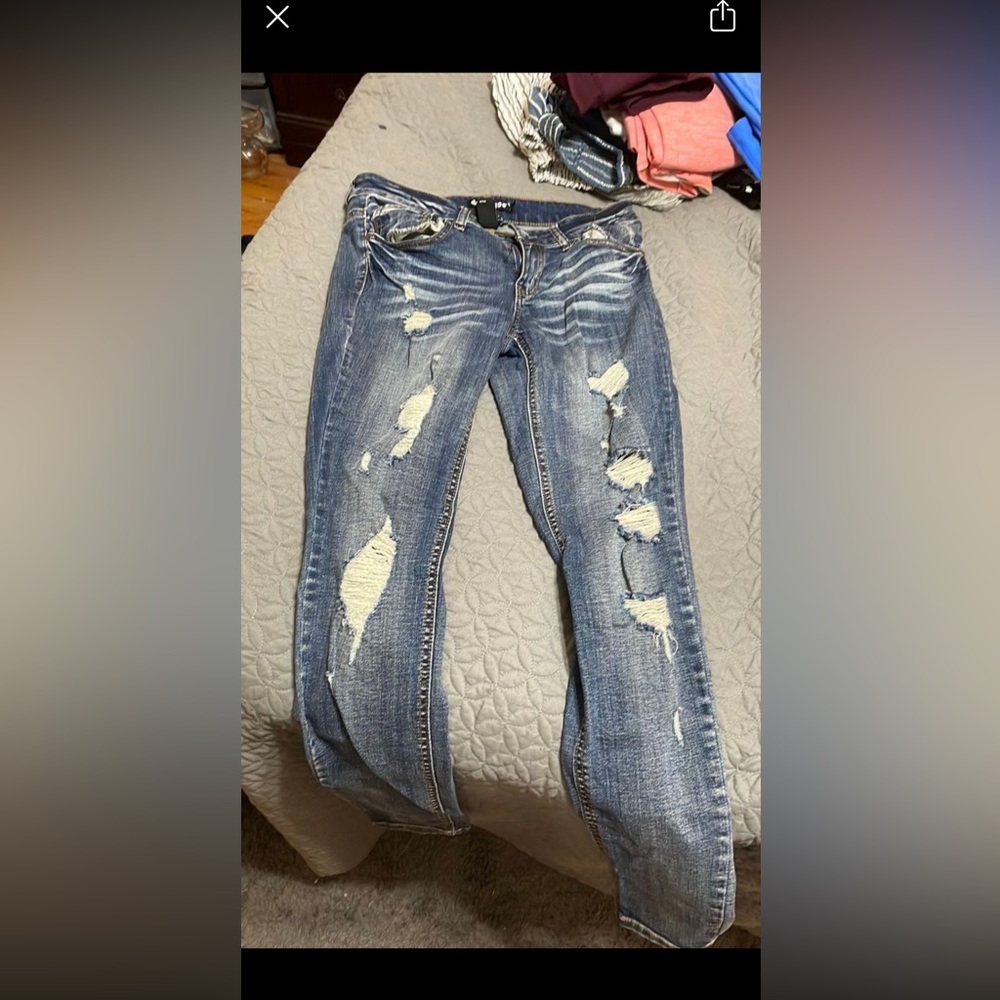 Low rise jeans
